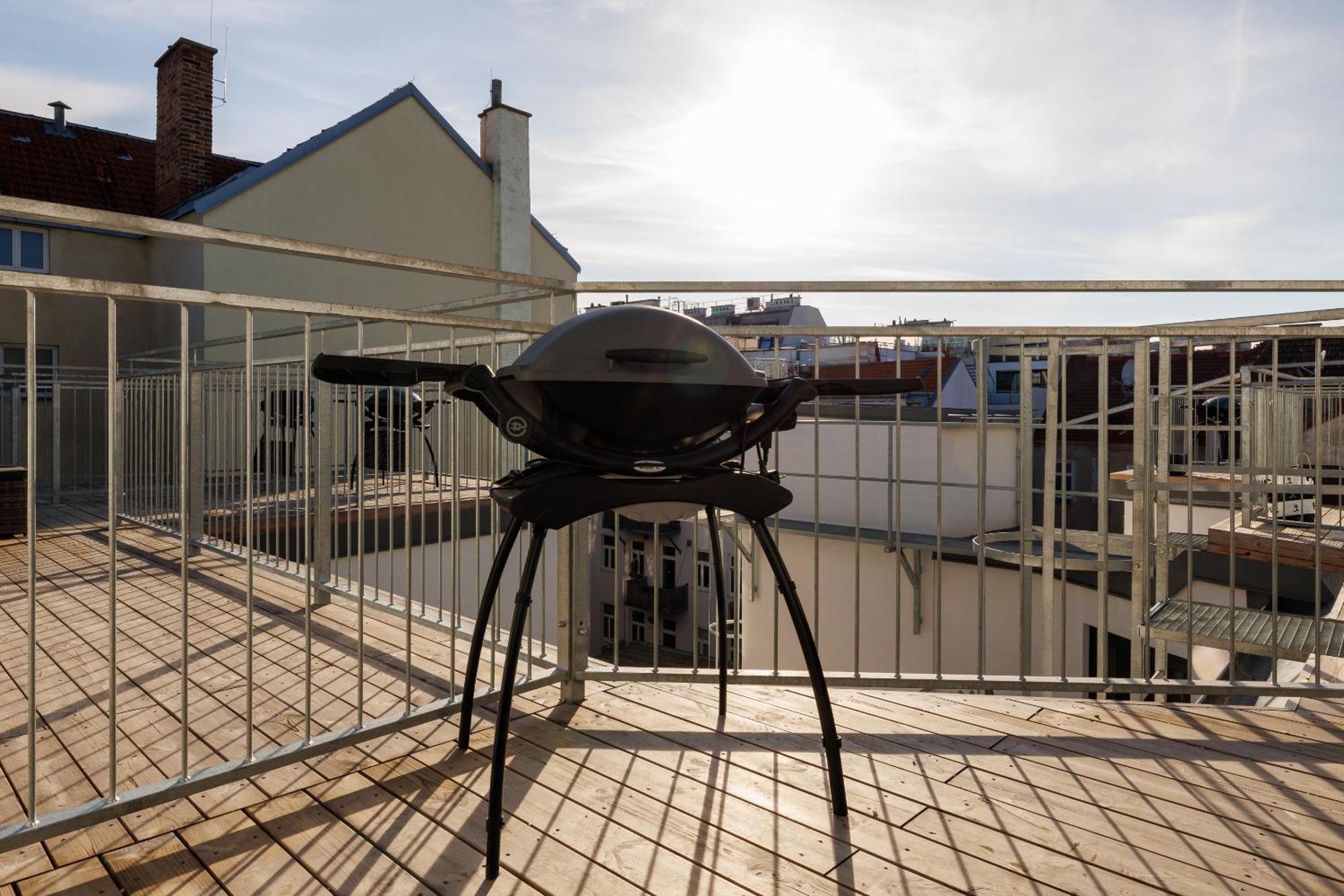 Symphony Apartments 40 - Modern Loft With Terrace And Grill In Central Location Vienna Exterior photo